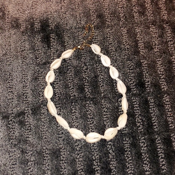 Puka Shell Necklace - Picture 1 of 1